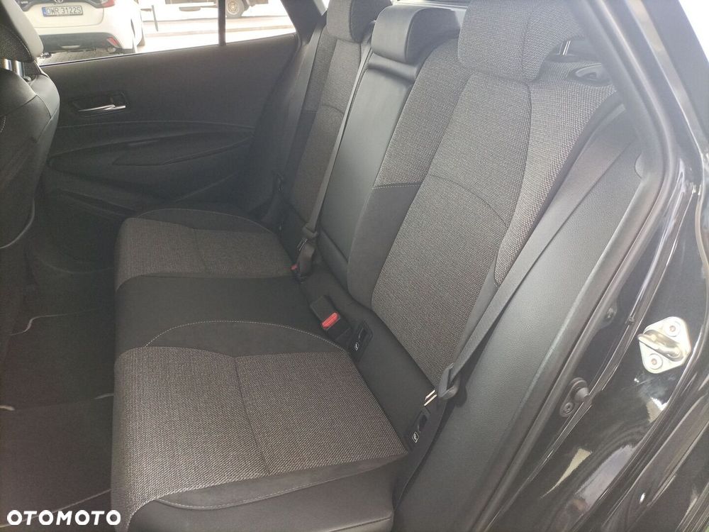 Toyota Corolla - 11