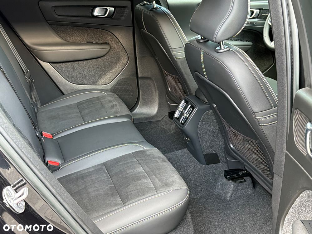 Volvo XC 40 B4 B Geartronic RDesign - 34