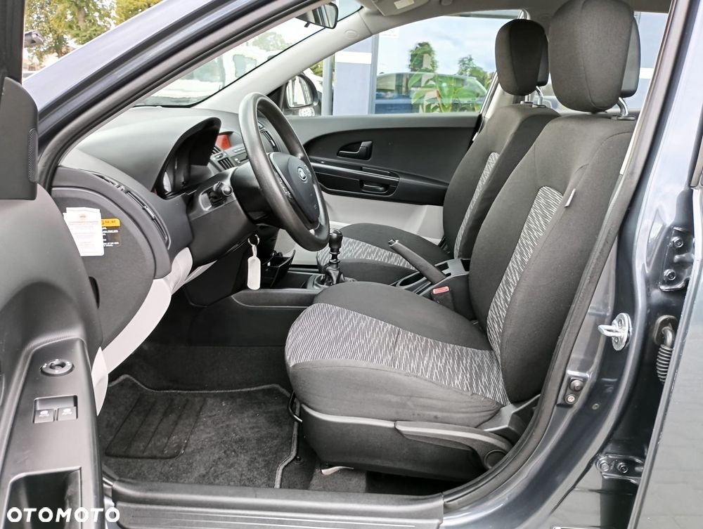 Kia Ceed 1.4 CVVT Attract - 16