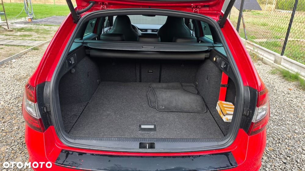 Skoda Octavia 2.0 TDI RS DSG - 17