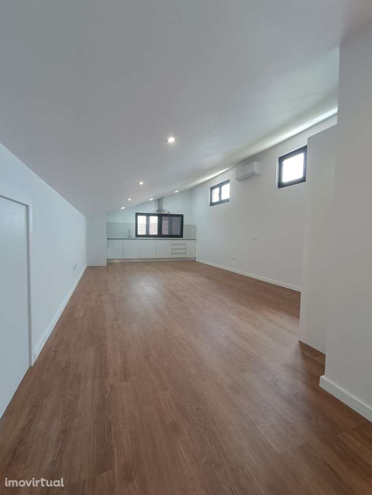 Apartamento T0 | Tamel S. Veríssimo - Grande imagem: 5/10