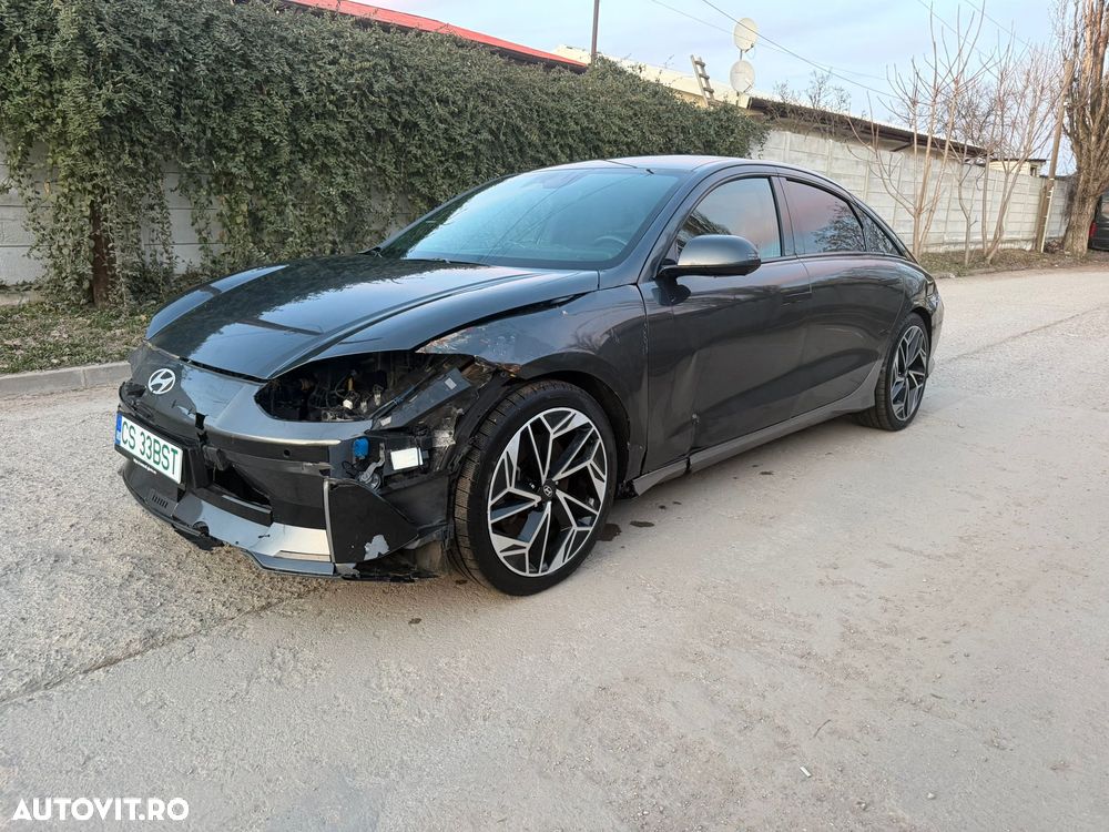 Hyundai IONIQ - 1