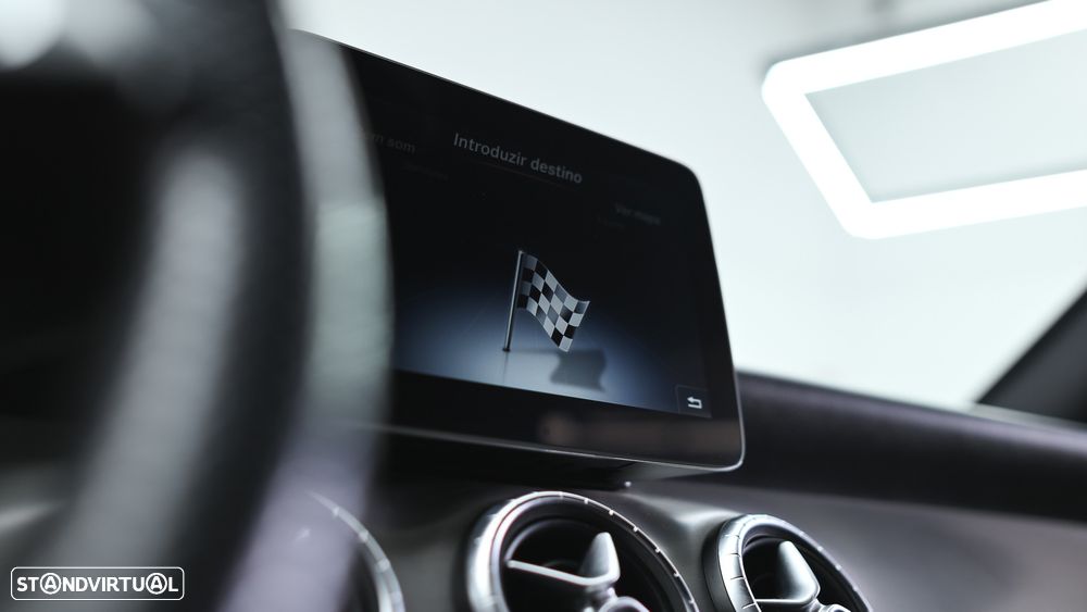 Mercedes-Benz CLA 200 d Shooting Brake Urban Aut. - 30