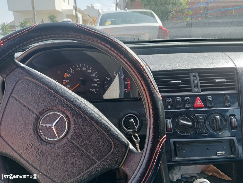 Mercedes-Benz C 220 D Elegance - 3