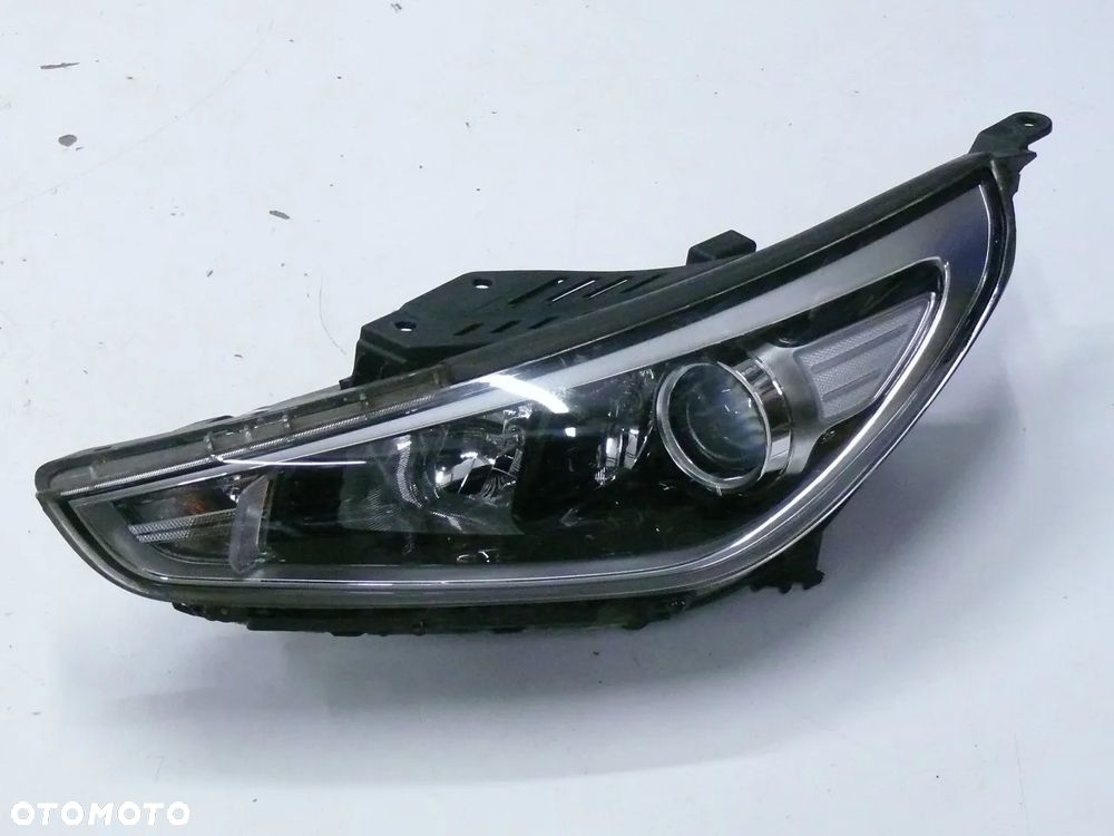 LAMPA PRZEDNIA LEWA HYUNDAI I30 2017 2021 SOCZEWKA UK - 1