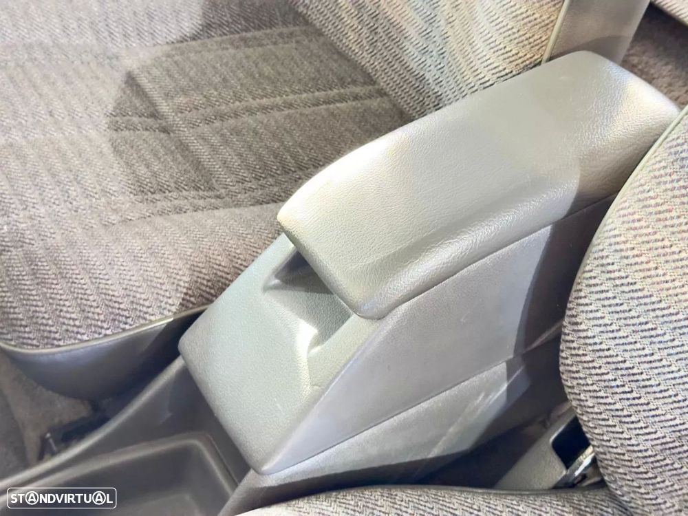 Toyota Hilux 2.4 D LN90L XCab - 25