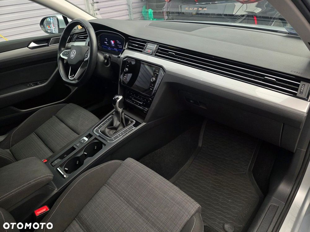 Volkswagen Passat Variant - 18