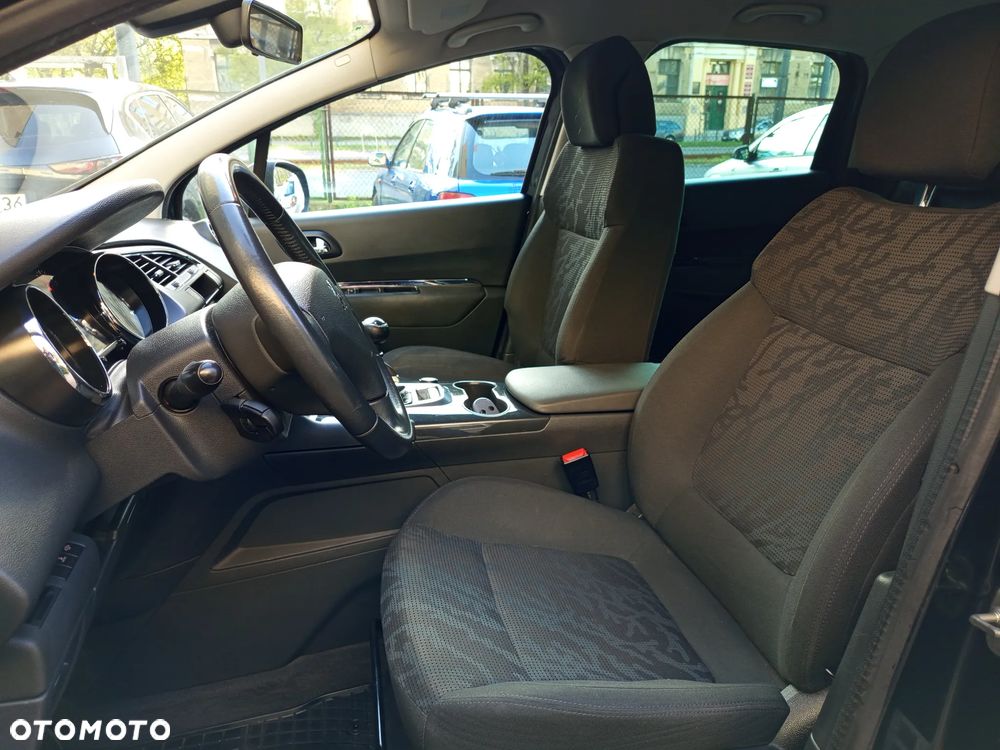 Peugeot 3008 1.6 Premium - 6