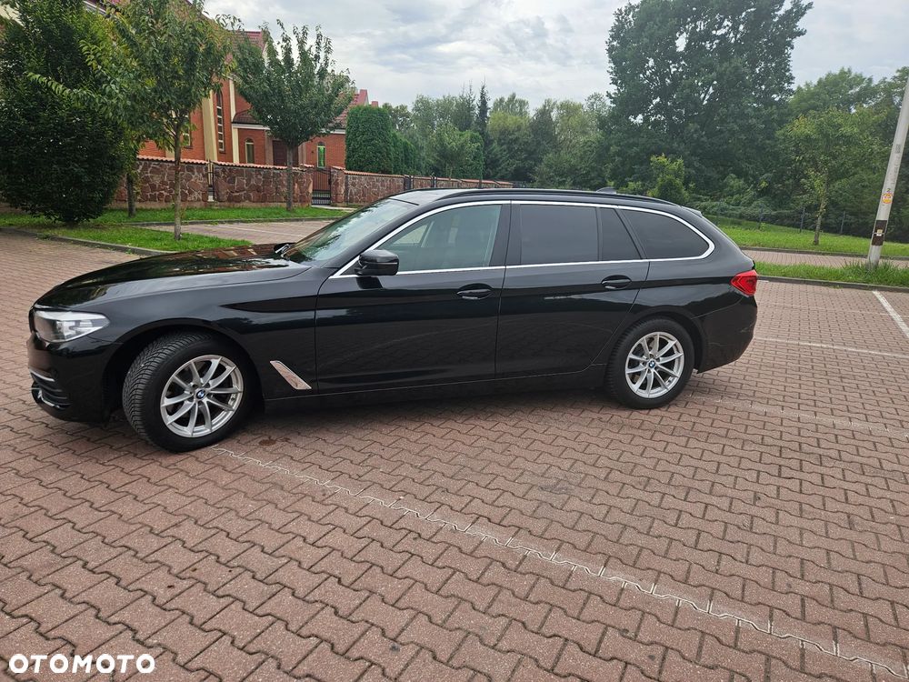 BMW Seria 5 520d Luxury Line - 3