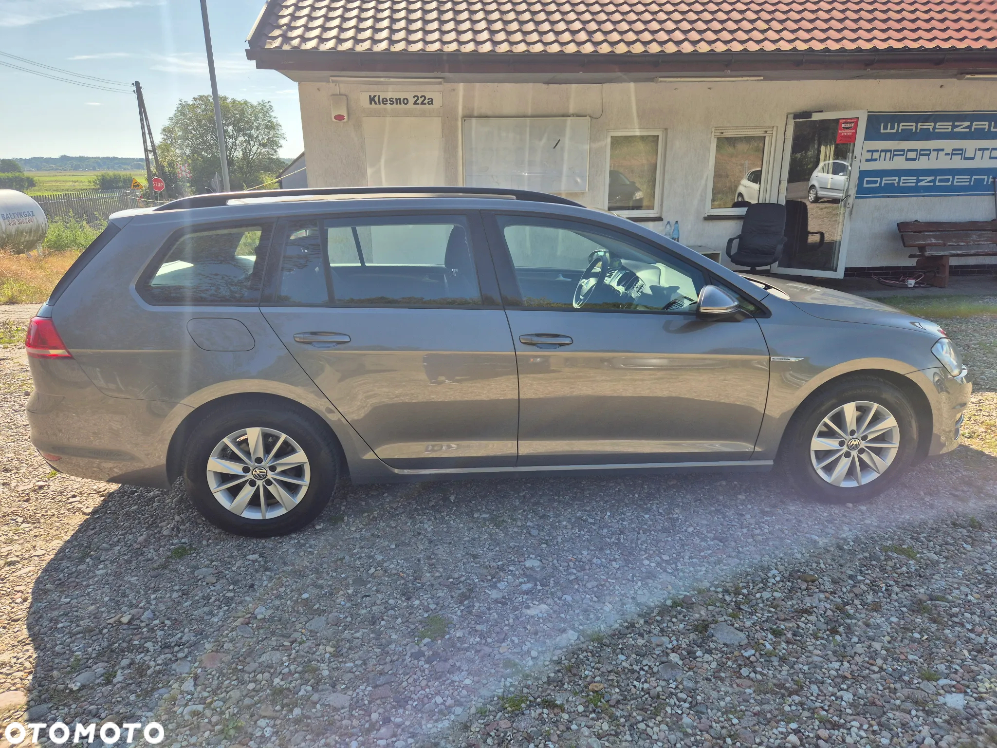 Volkswagen Golf - 8