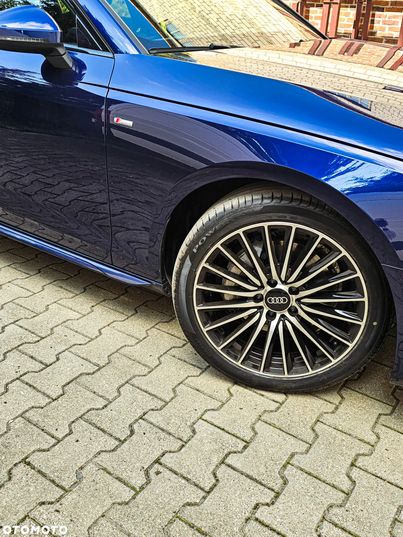 Audi A4 40 TDI quattro S tronic S line - 3