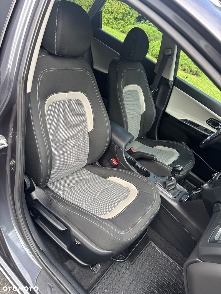 Kia Ceed 1.6 CRDi L Business Line - 10