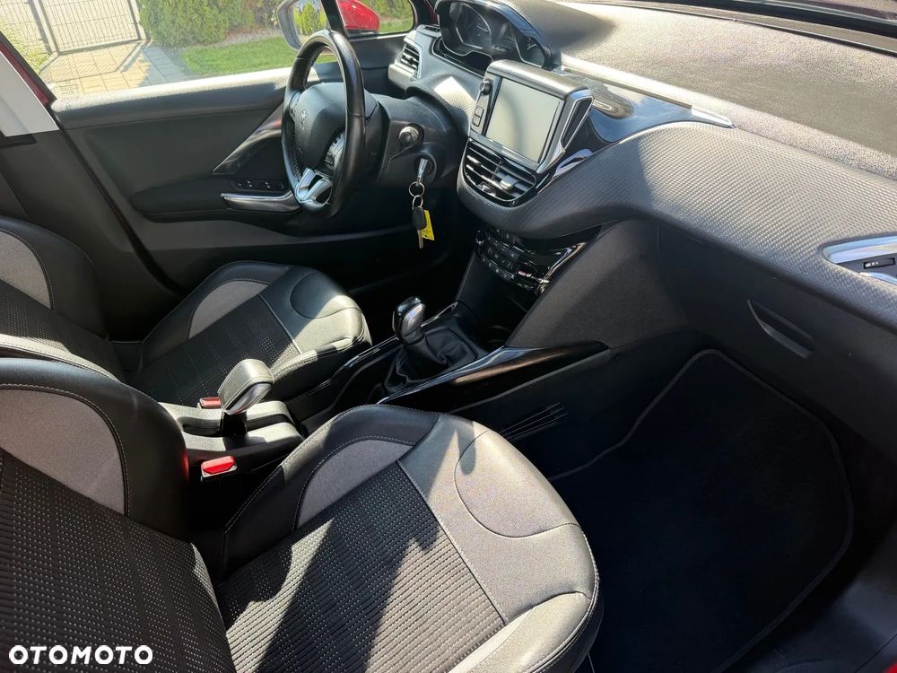 Peugeot 2008 - 11