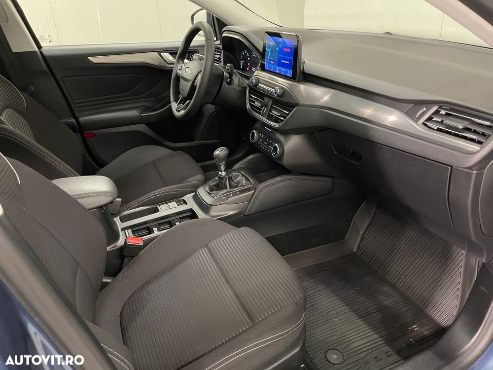 Ford Focus 1.0 EcoBoost Titanium - 10