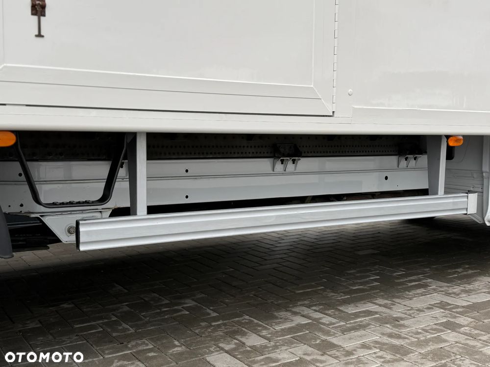 Mercedes-Benz Sprinter 515 CDI / 2.0 150KM / 2022 ROK / Kontener 4,2m + Winda Dhollandia 750KG / ZAREJESTROWANY W PL - 15