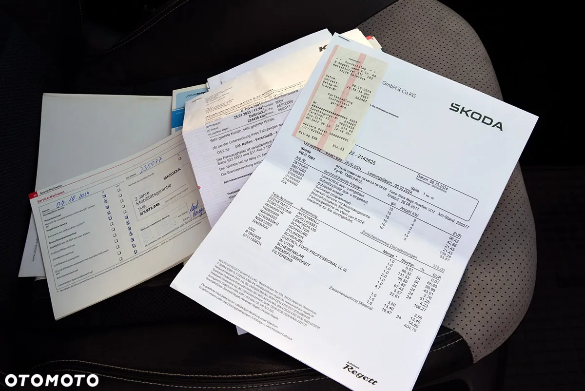 Skoda Octavia Combi 2.0 TDI CR DPF DSG RS - 39