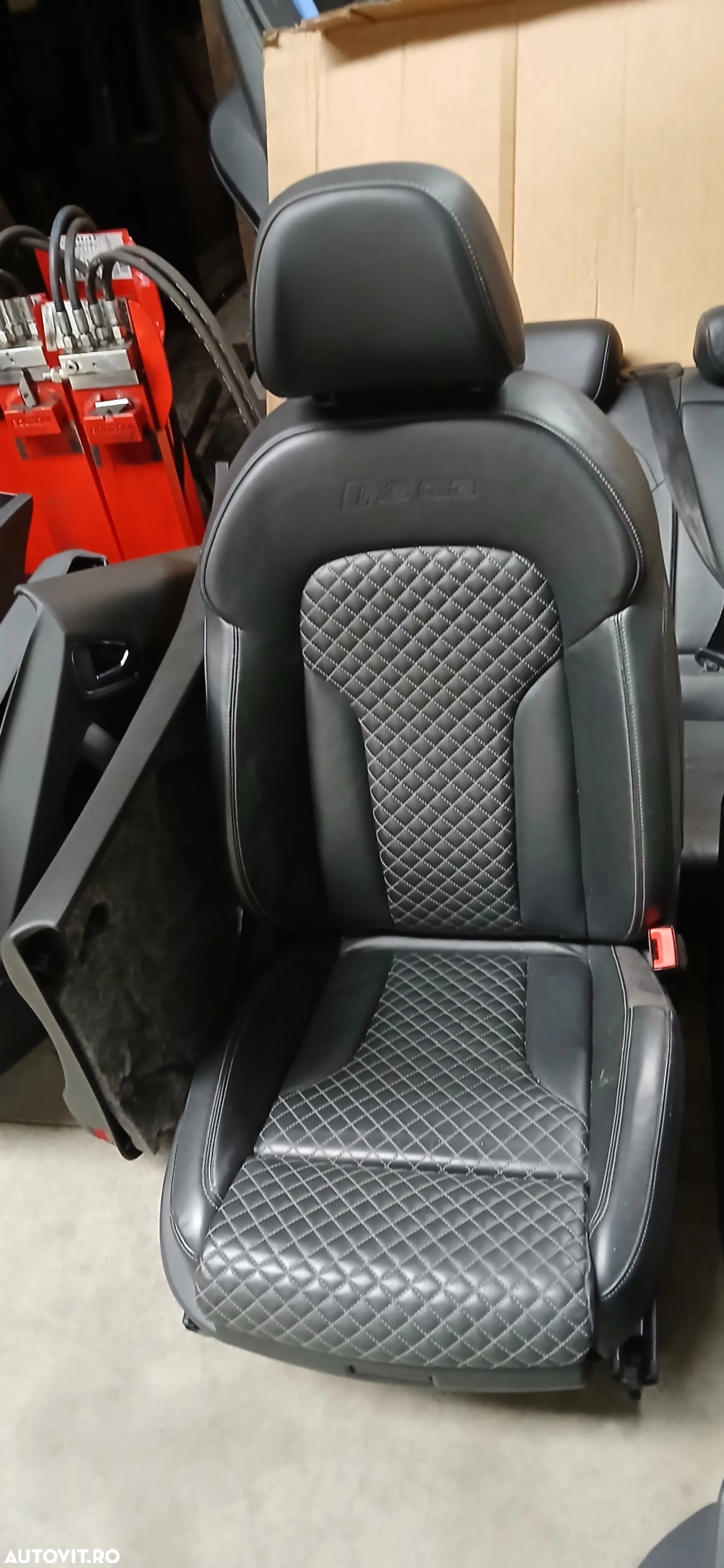 Interior  de piele complet Rs Q3 2014 - 3