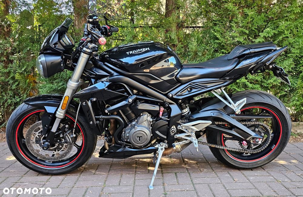 Triumph Street Triple - 9