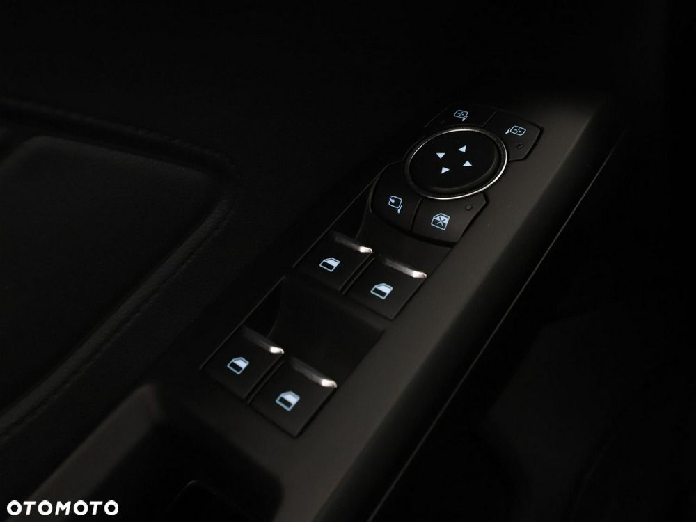 Ford Focus 1.5 EcoBlue Start-Stopp-System TITANIUM - 35