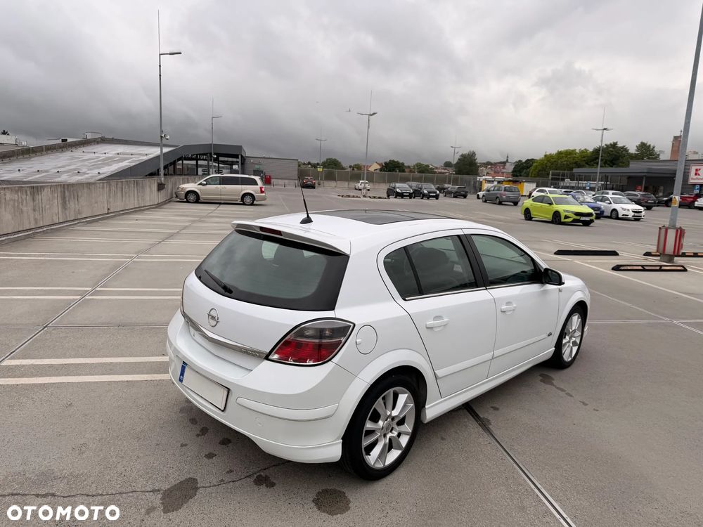 Opel Astra 1.6 Turbo White Edition - 8