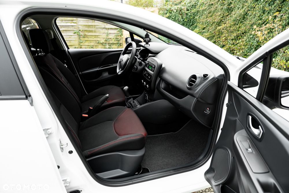 Renault Clio 1.2 16V Authentique - 22