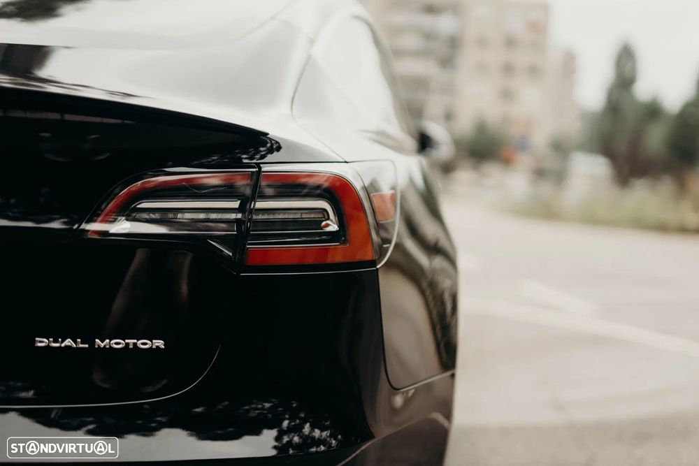 Tesla Model 3 Long Range AWD Dual Motor - 31