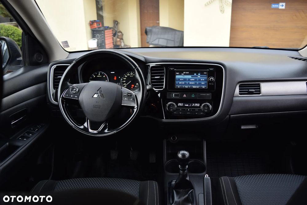 Mitsubishi Outlander 2.2 DI-D 4WD Plus - 13