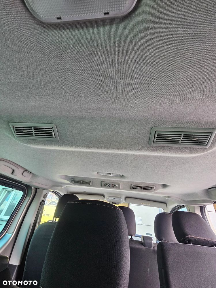 Renault Trafic Grand 1.6 dCi - 11