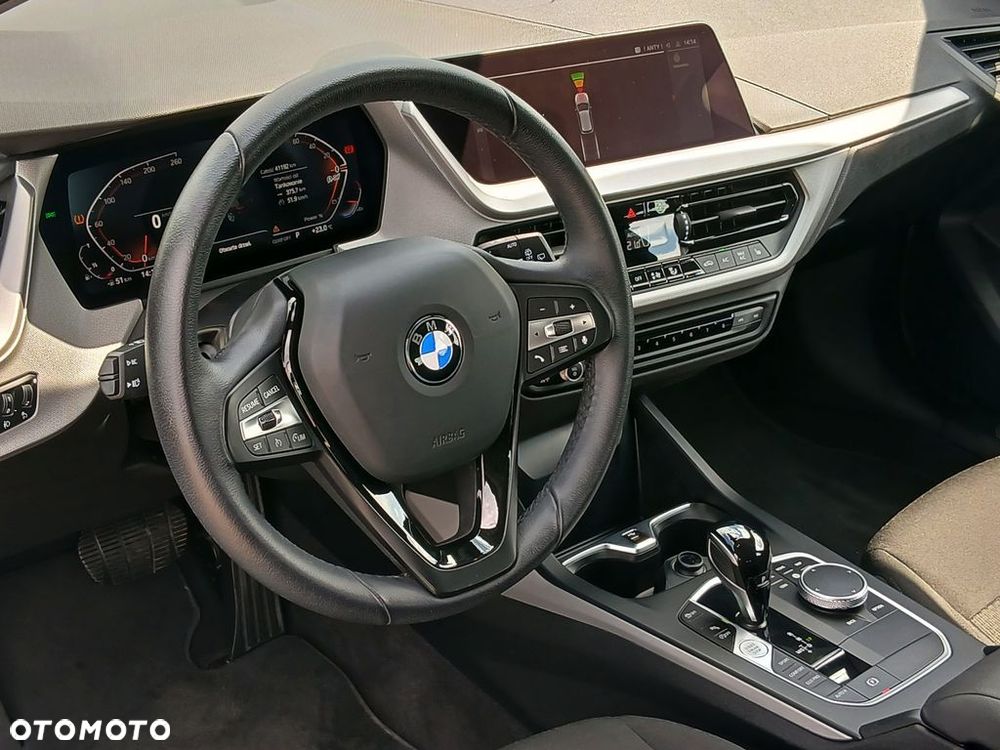 BMW Seria 1 - 17