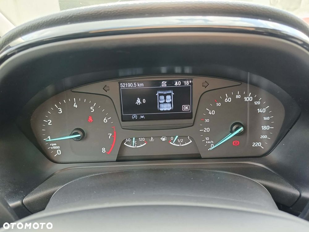 Ford Fiesta 1.1 S&S TITANIUM - 29