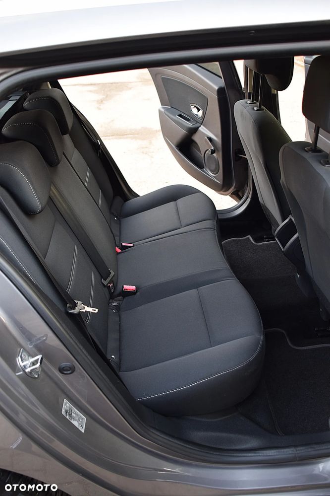 Renault Megane BLUE dCi 115 BUSINESS EDITION - 23