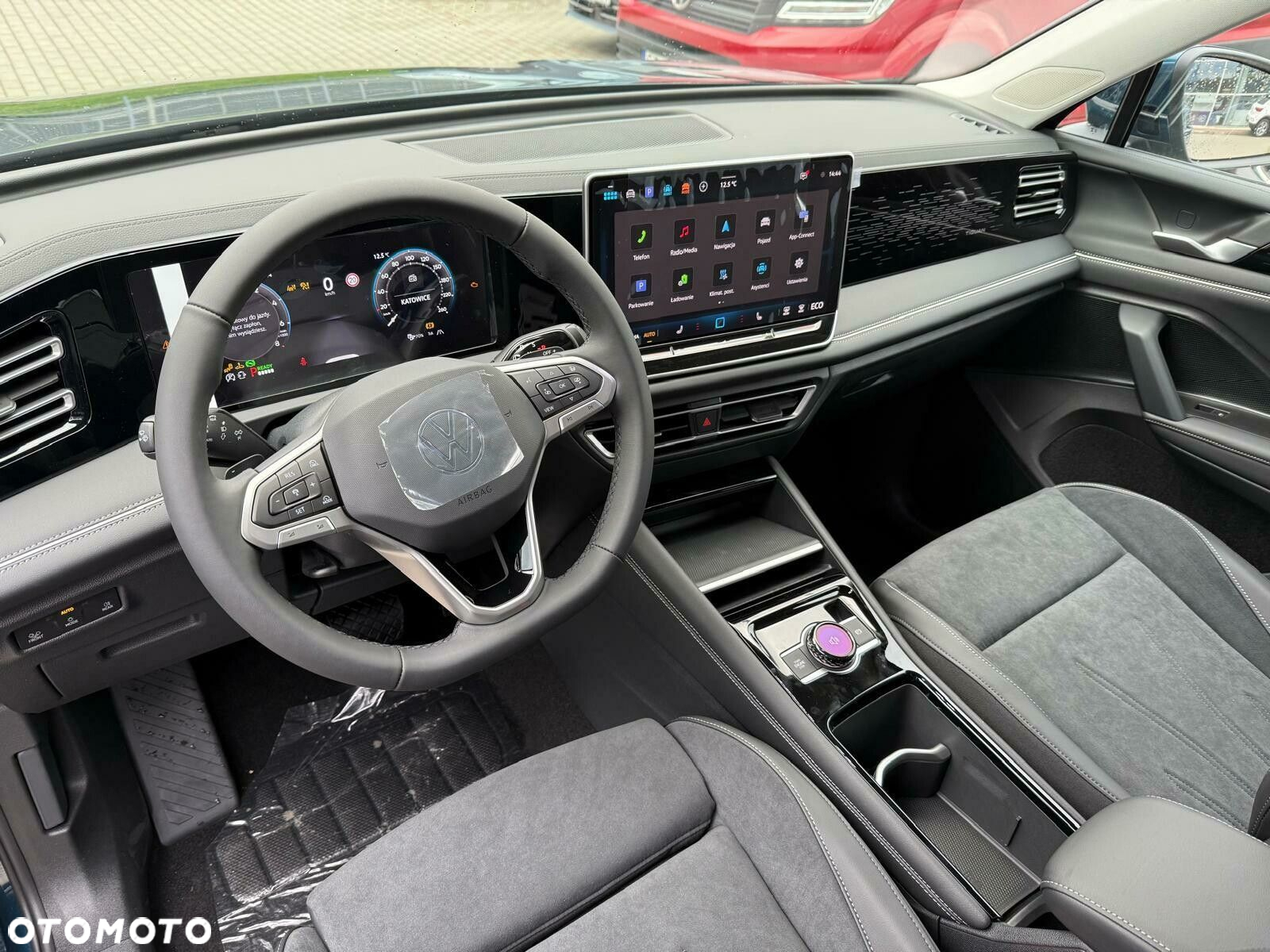 Volkswagen Tiguan - 13