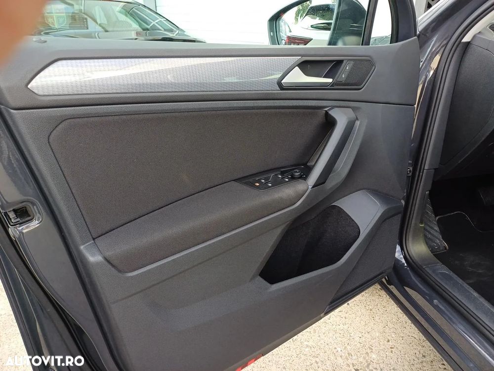 Volkswagen Tiguan 2.0 TDI DSG Base - 9