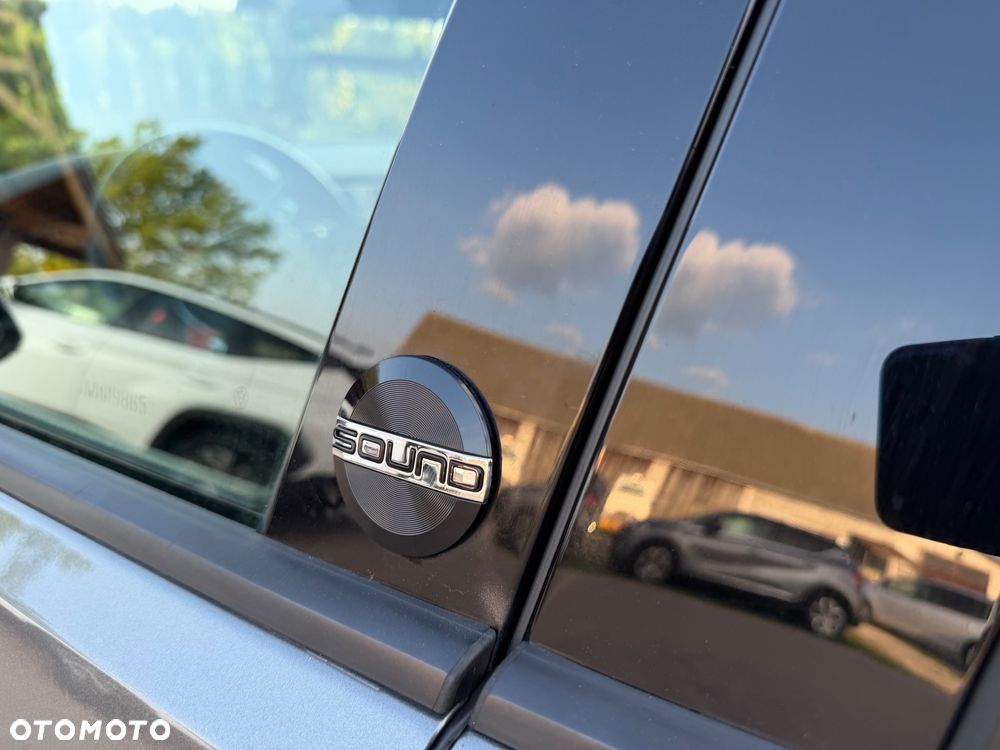 Volkswagen Golf 1.6 TDI DSG Sound - 27