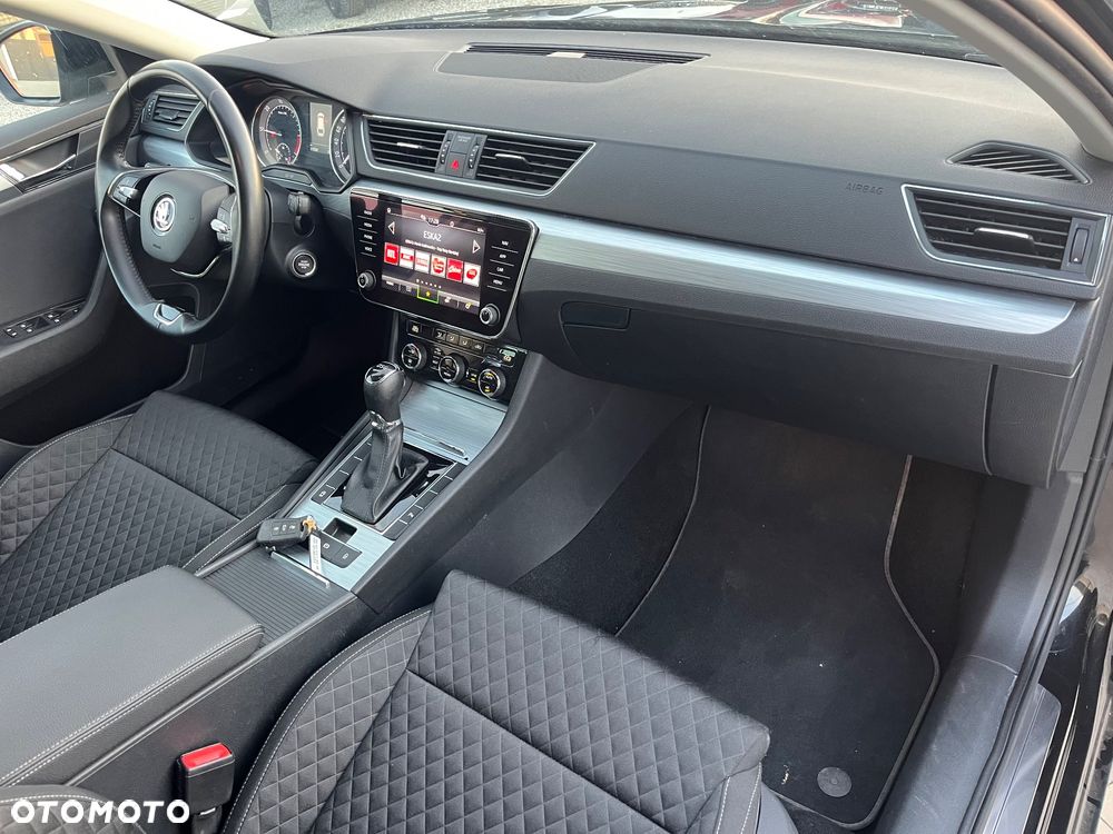 Skoda Superb 2.0 TDI Ambition DSG7 - 13