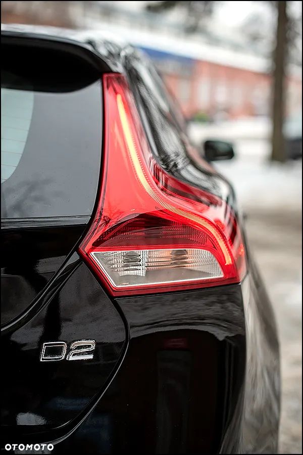 Volvo V40 D2 Summum - 9