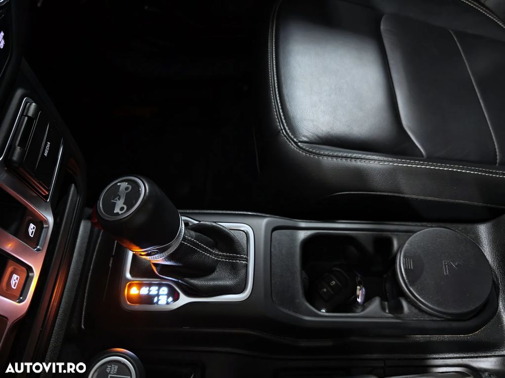 Jeep Wrangler 2.2 CRD AT8 Sahara - 22