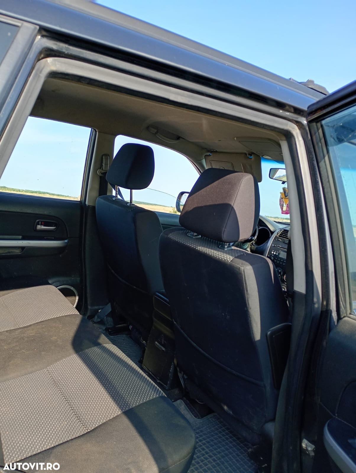 Suzuki Grand Vitara 1.9 DDiS Club - 4