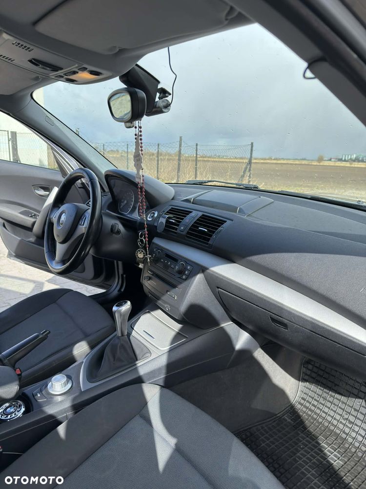 BMW Seria 1 - 16
