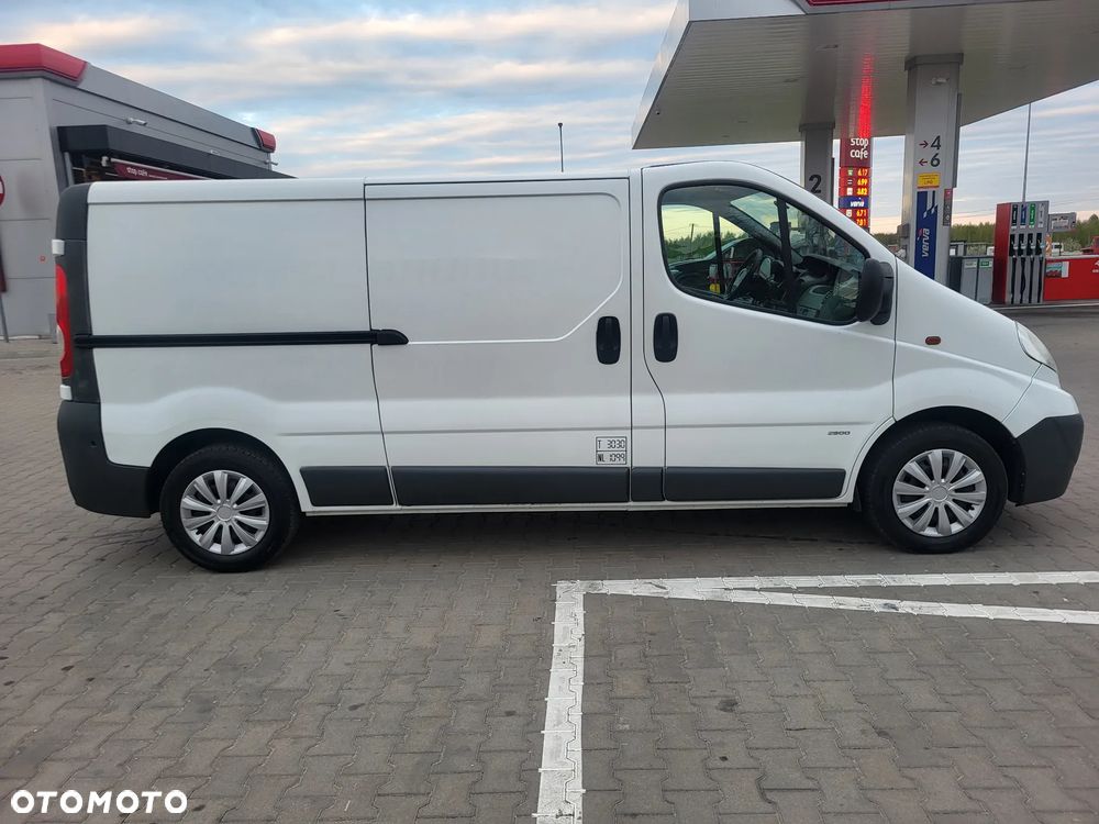 Opel Vivaro - 15