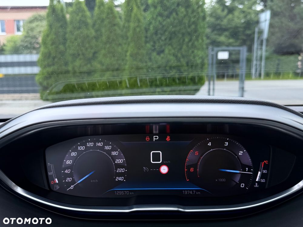 Peugeot 3008 BlueHDi 130 Stop & Start EAT8 Allure - 27