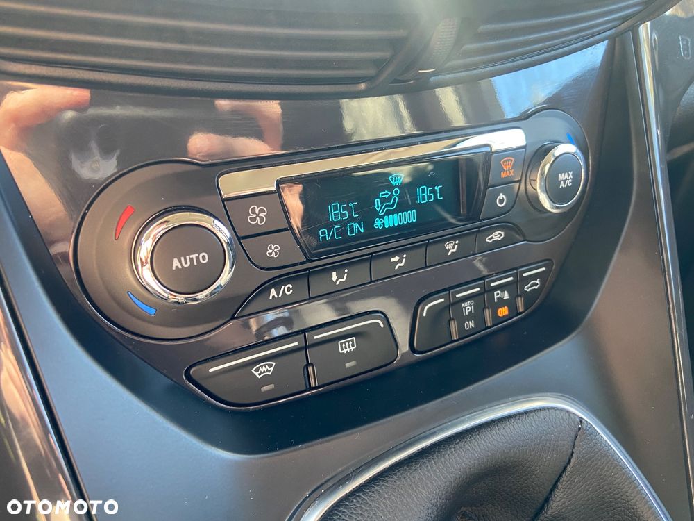 Ford Kuga 2.0 TDCi FWD Titanium - 18