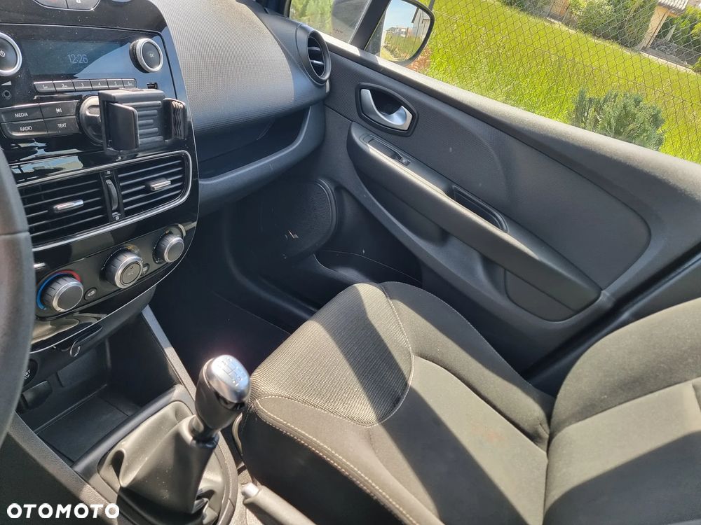 Renault Clio 1.2 16V Limited - 11
