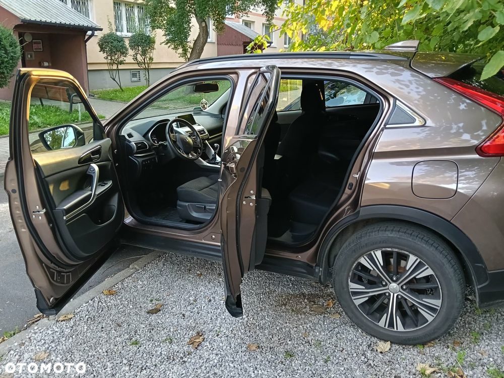 Mitsubishi Eclipse Cross 1.5 T GPF Invite Plus - 6