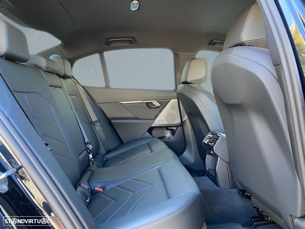 BMW i5 eDrive40 Pack Desportivo M - 21