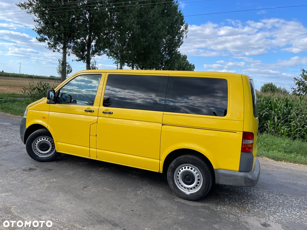 Volkswagen Transporter T5 2.5 TDI 131 KM Manual 6 Biegów 2X drzwi boczne przesuwne 2005 ROK - 24