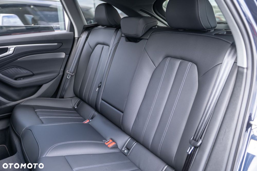 Audi A6 Avant TDI mHEV Quattro S tronic - 16