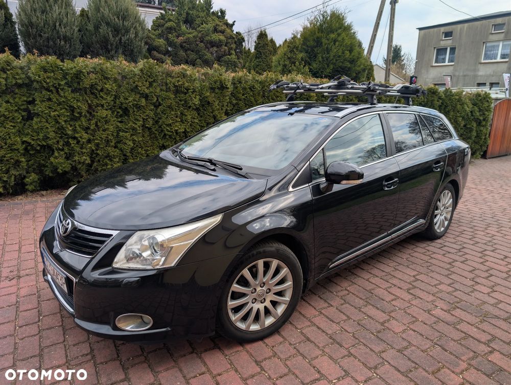 Toyota Avensis - 1