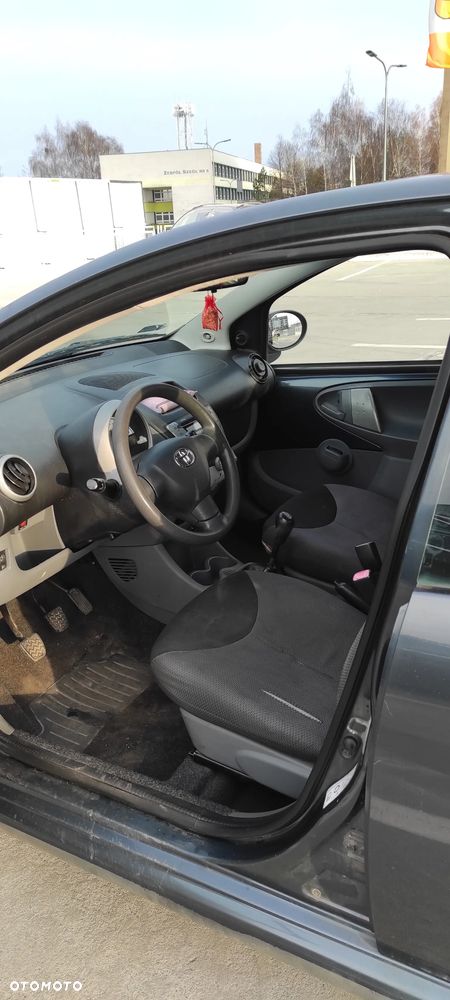 Toyota Aygo - 2