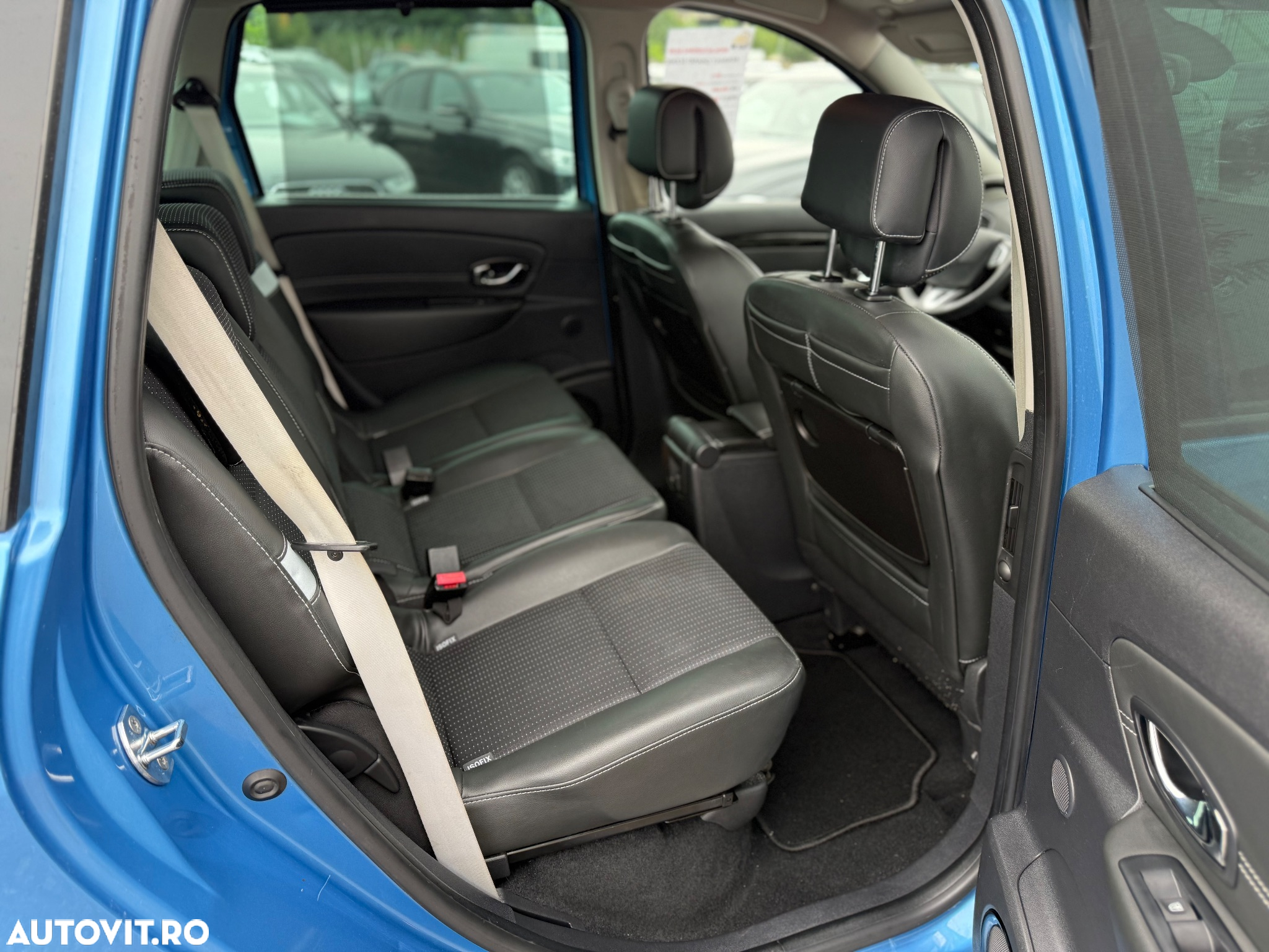Renault Grand Scenic ENERGY dCi 130 Start & Stop Bose Edition - 7
